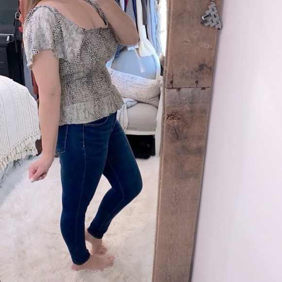 Jessica Simpson leopard print boho smocked top size large - Picture 3 of 7